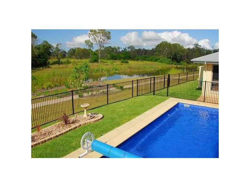 22 Spinnaker Drive, Point Vernon QLD 4655