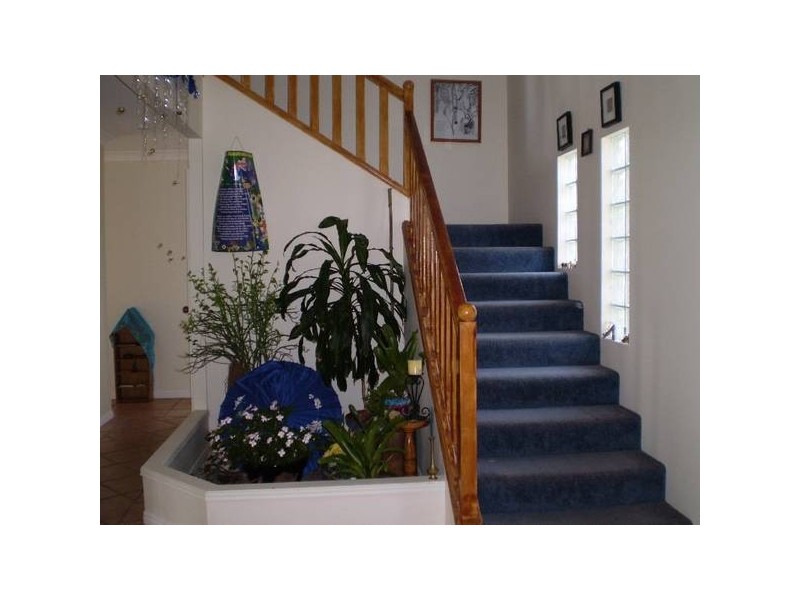 20 Skinner Crescent, Urangan QLD 4655