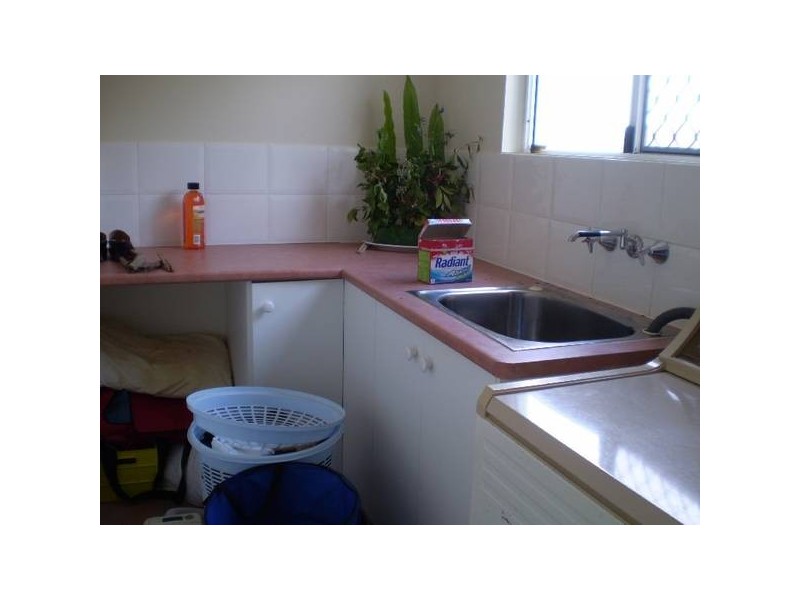 20 Skinner Crescent, Urangan QLD 4655