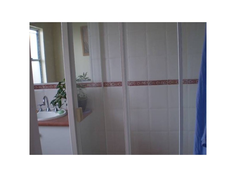 20 Skinner Crescent, Urangan QLD 4655