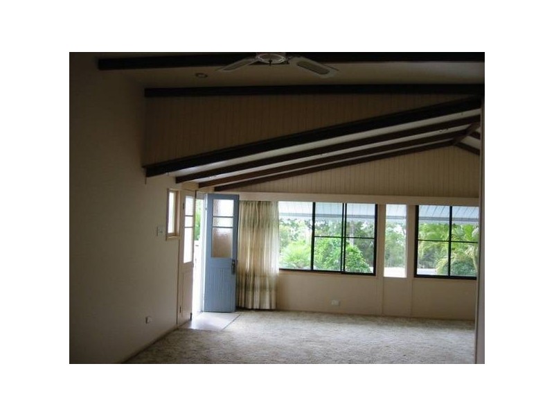 221 Esplanade, Pialba QLD 4655