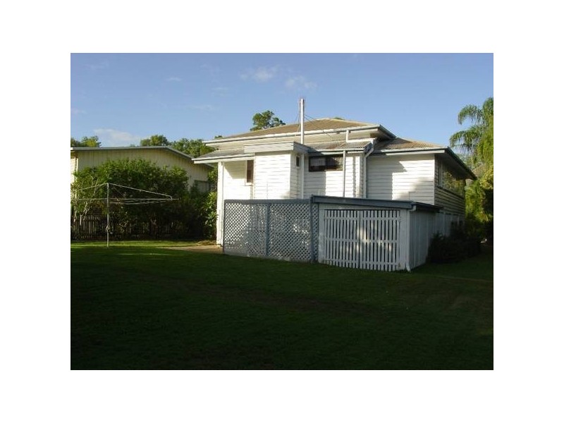 221 Esplanade, Pialba QLD 4655