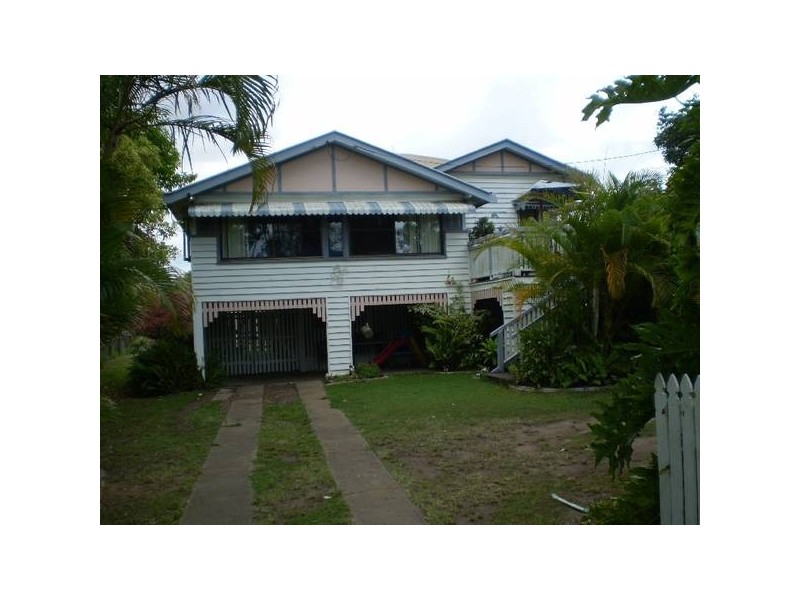 221 Esplanade, Pialba QLD 4655