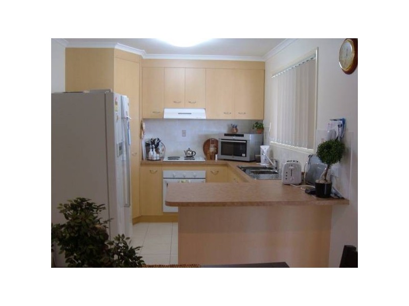 2 Gunsynd Way, Point Vernon QLD 4655