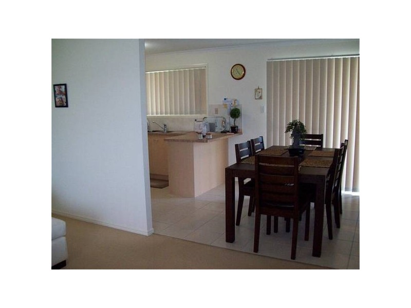 2 Gunsynd Way, Point Vernon QLD 4655