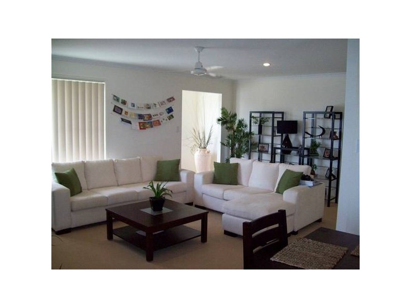 2 Gunsynd Way, Point Vernon QLD 4655