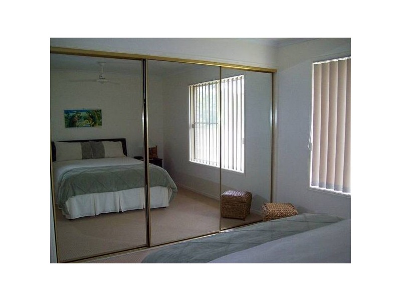 2 Gunsynd Way, Point Vernon QLD 4655