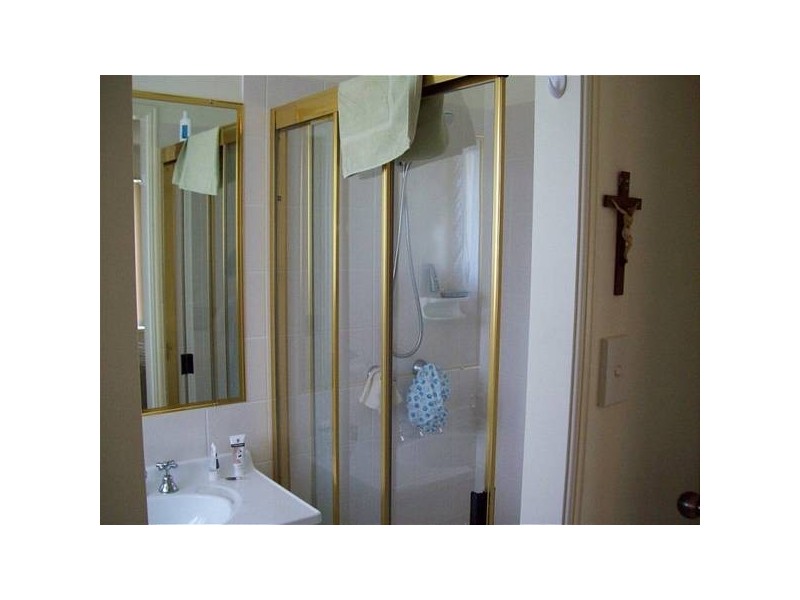 2 Gunsynd Way, Point Vernon QLD 4655