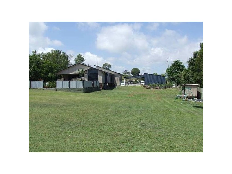 139-141 Christensen Street, Urraween QLD 4655