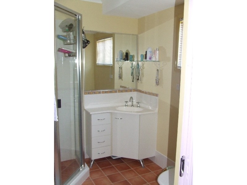 139-141 Christensen Street, Urraween QLD 4655