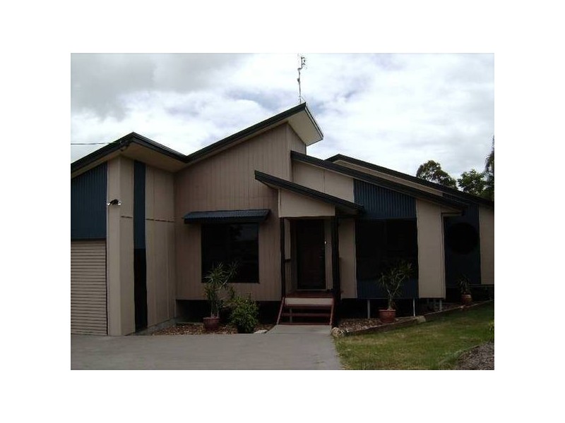 139-141 Christensen Street, Urraween QLD 4655