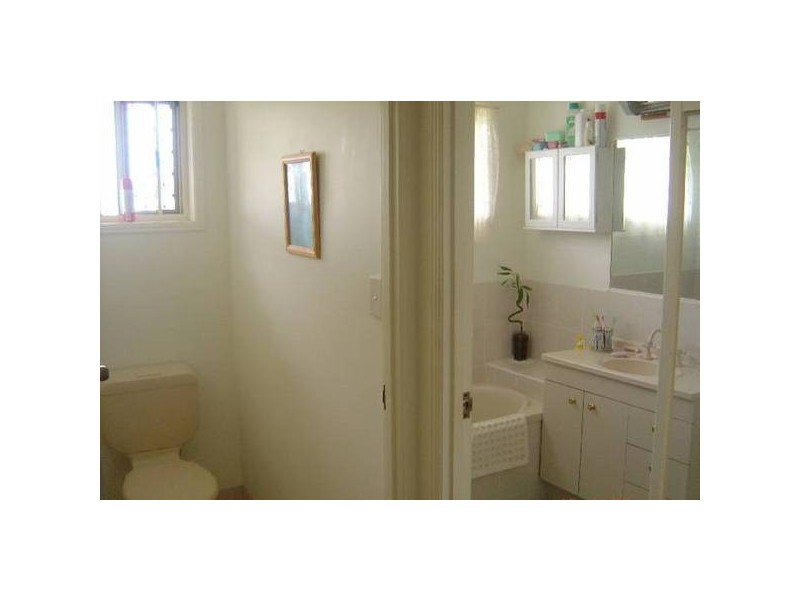 Point Vernon QLD 4655