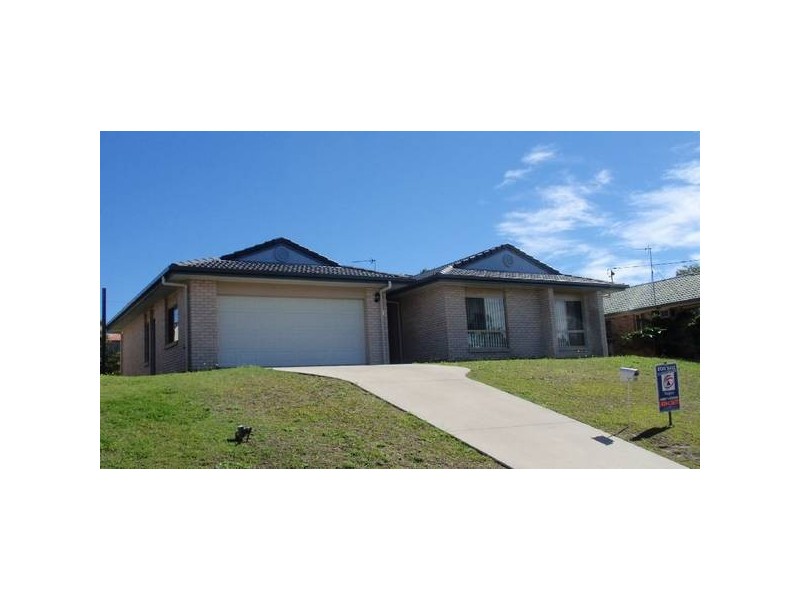 13 Barry Street, Torquay QLD 4655