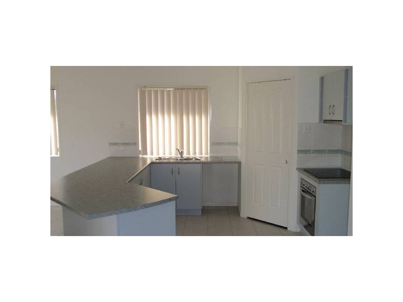 13 Barry Street, Torquay QLD 4655