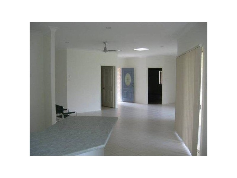 13 Barry Street, Torquay QLD 4655