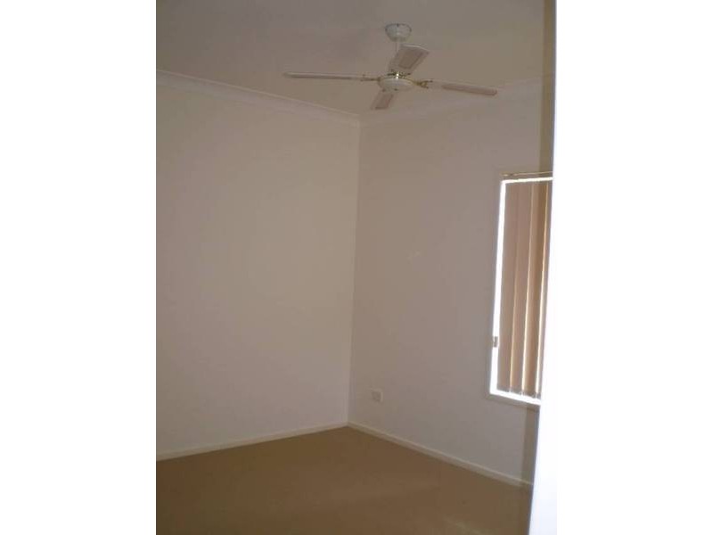 13 Barry Street, Torquay QLD 4655