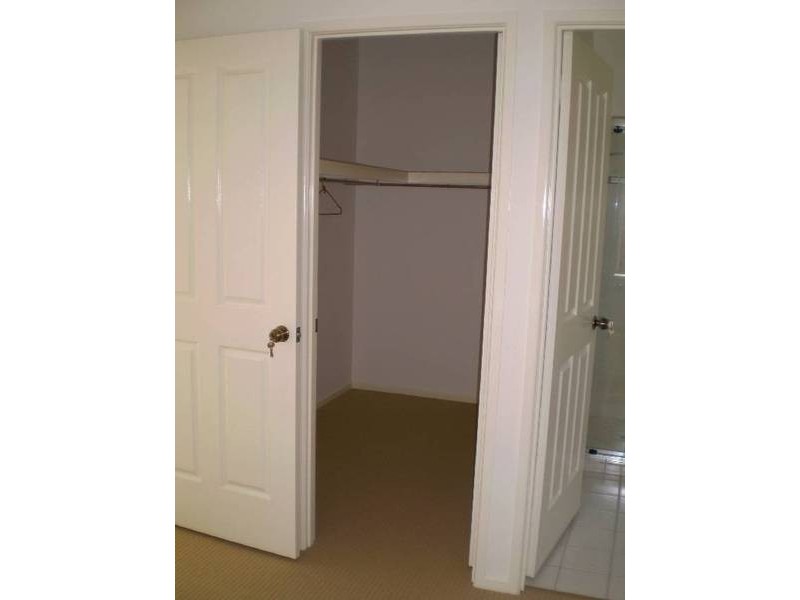 13 Barry Street, Torquay QLD 4655