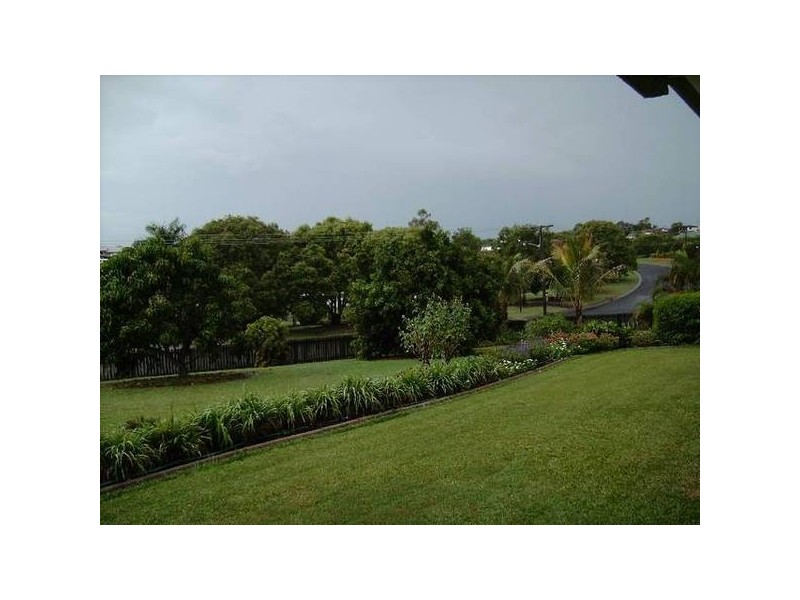 11 Maike Drive, Urraween QLD 4655