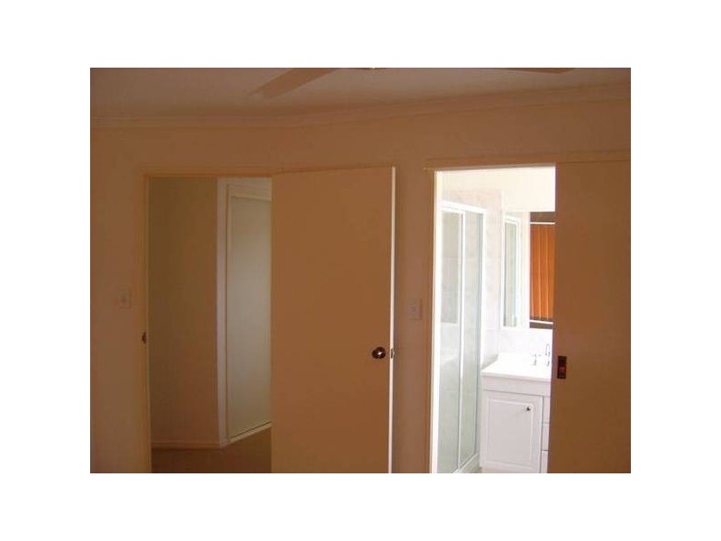 Point Vernon QLD 4655