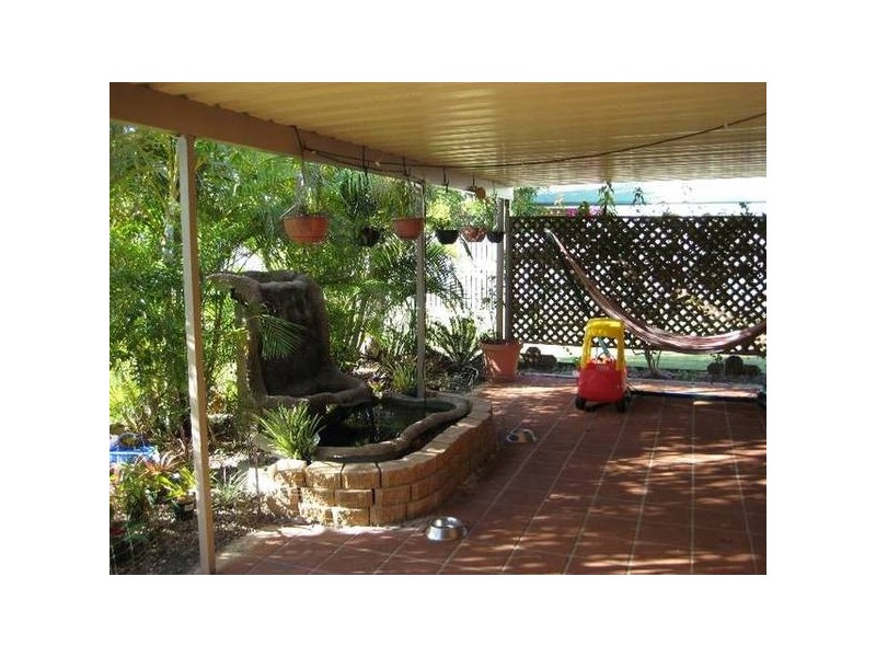 4 Merrilyn Court, Urangan QLD 4655