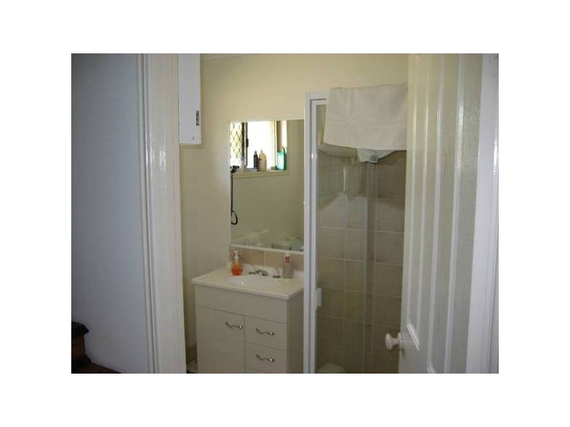 4 Merrilyn Court, Urangan QLD 4655