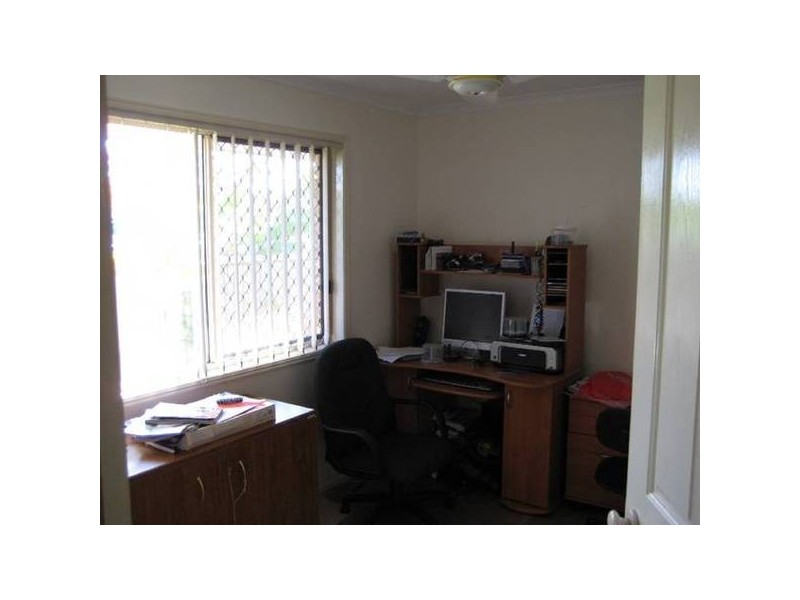 4 Merrilyn Court, Urangan QLD 4655