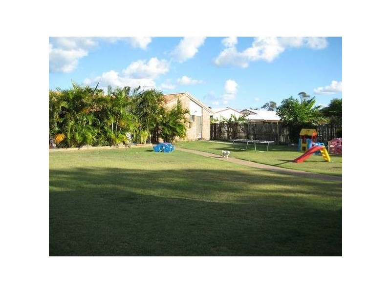 4 Merrilyn Court, Urangan QLD 4655