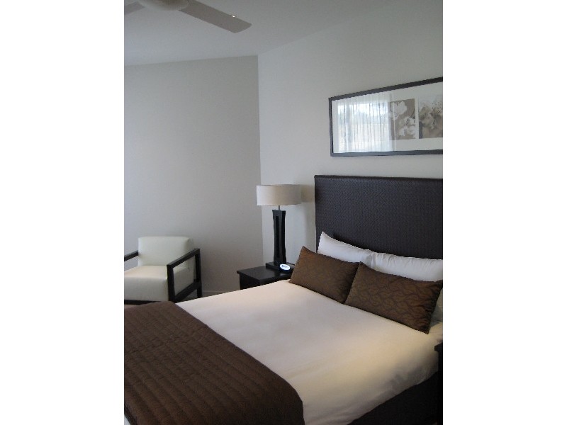 207/468 Esplanade, Torquay QLD 4655