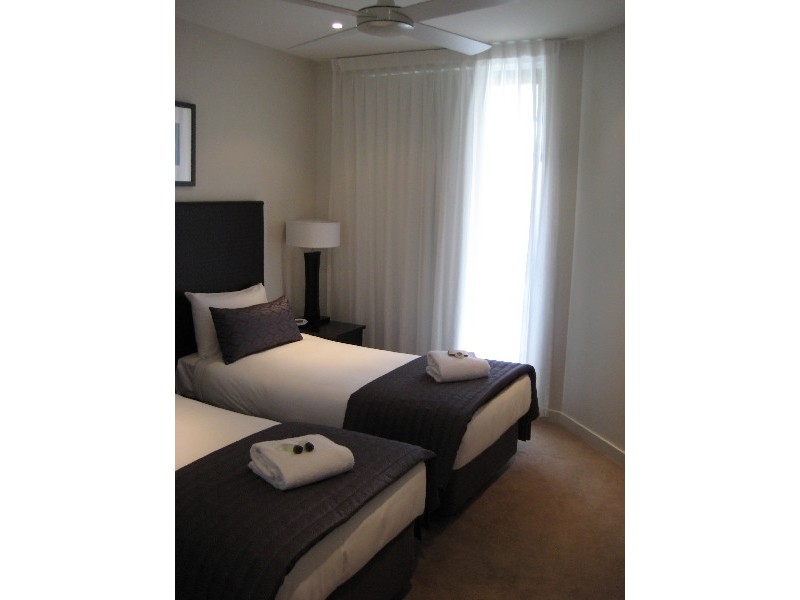 207/468 Esplanade, Torquay QLD 4655