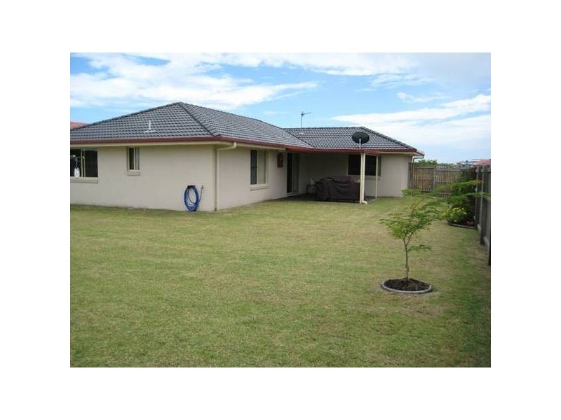 18 Endeavour Way, Eli Waters QLD 4655