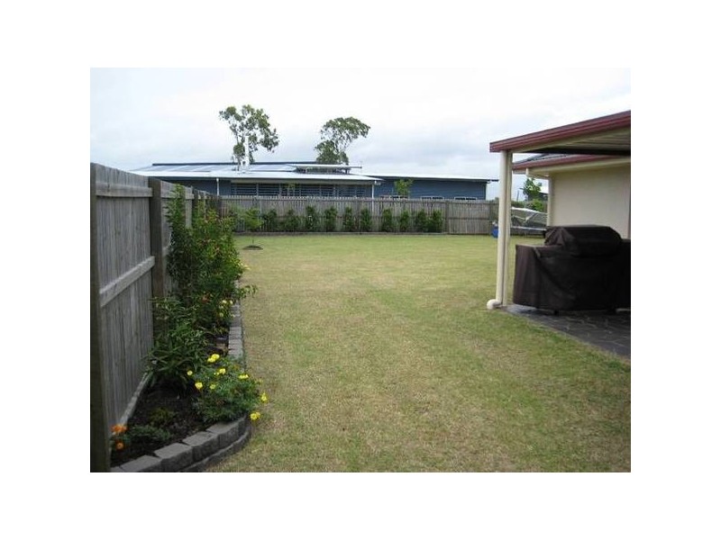 18 Endeavour Way, Eli Waters QLD 4655