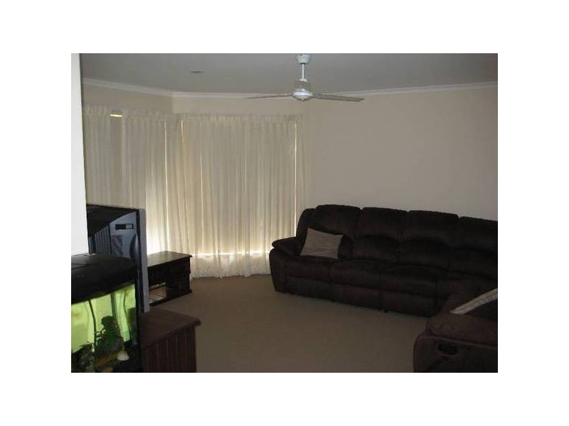 18 Endeavour Way, Eli Waters QLD 4655