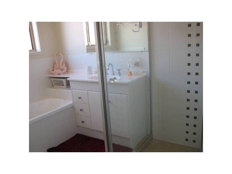 4 Carlisle Court, Kawungan QLD 4655