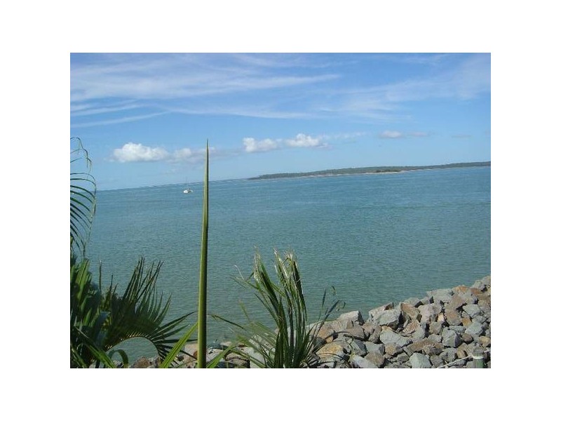 Urangan QLD 4655