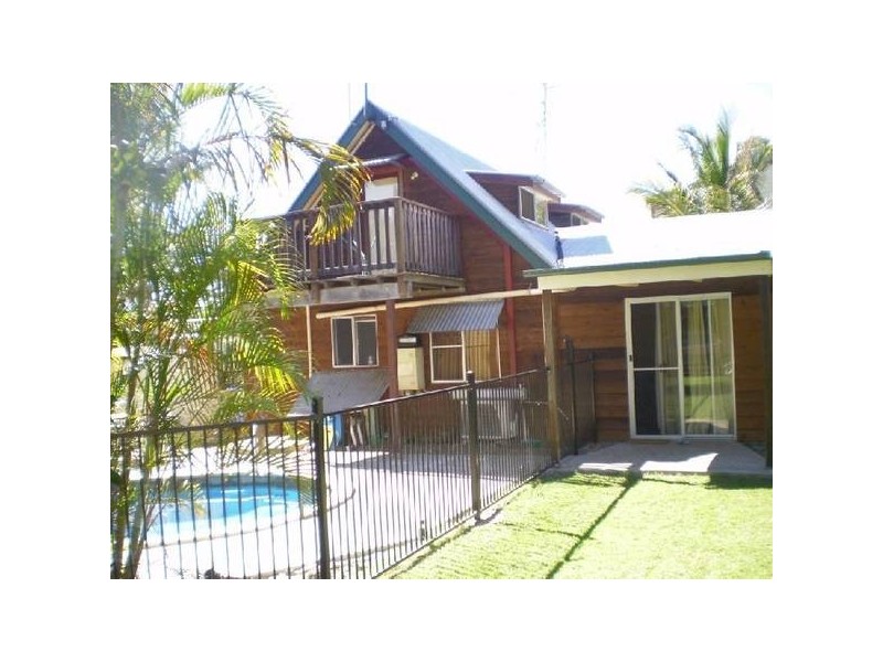 529 O’Regan
Creek Road, Toogoom QLD 4655
