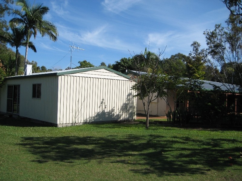 76 Boundary Road, Urangan QLD 4655