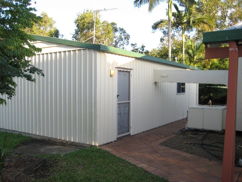 76 Boundary Road, Urangan QLD 4655