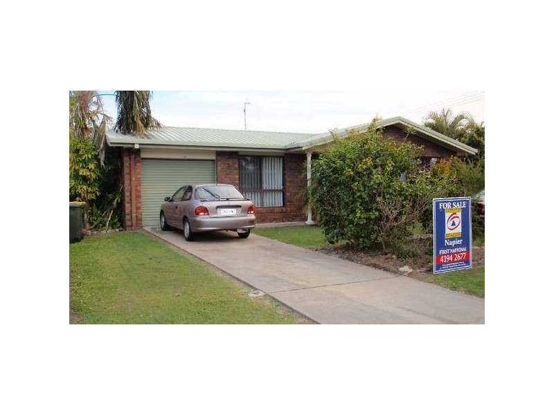 134 Hammond Street, Urangan QLD 4655
