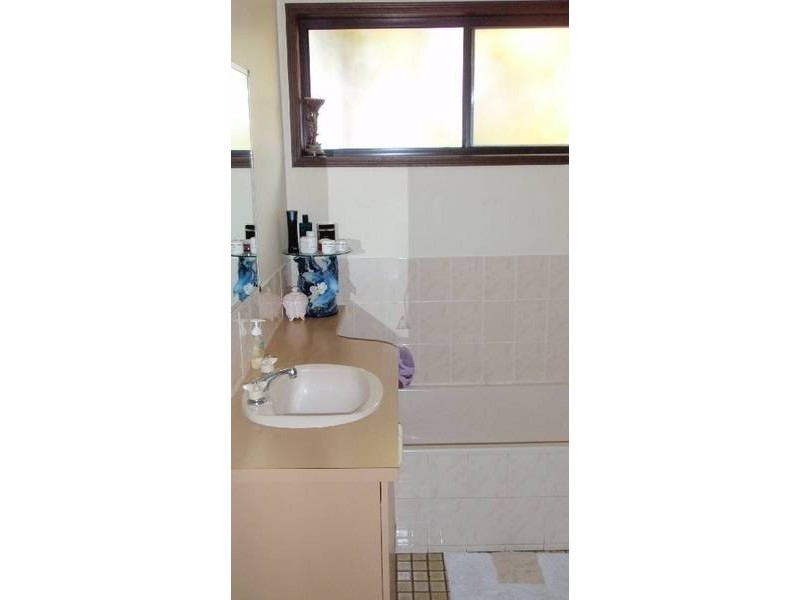 134 Hammond Street, Urangan QLD 4655