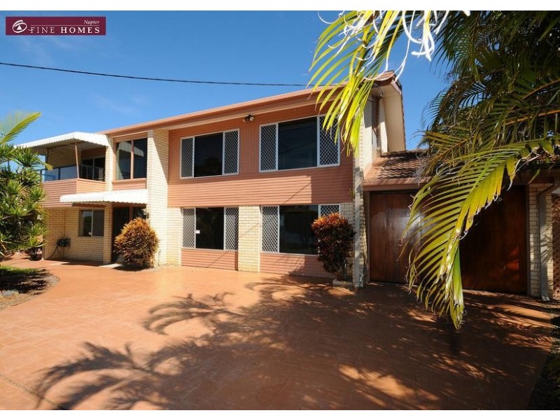 58 Esplanade, Point Vernon QLD 4655