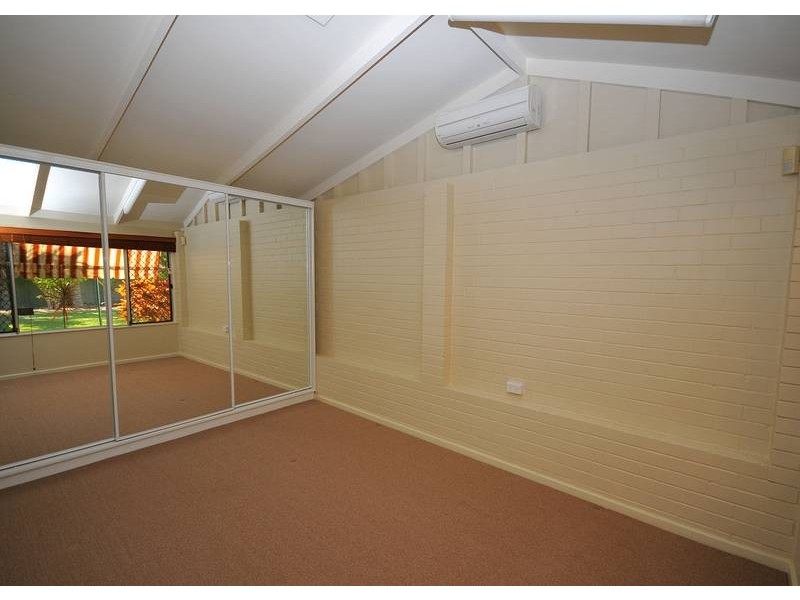 58 Esplanade, Point Vernon QLD 4655