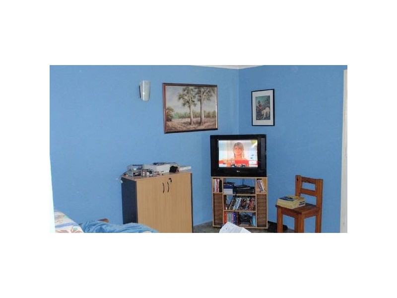 33 Murphy Street, Point Vernon QLD 4655