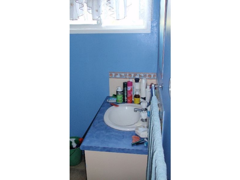 33 Murphy Street, Point Vernon QLD 4655