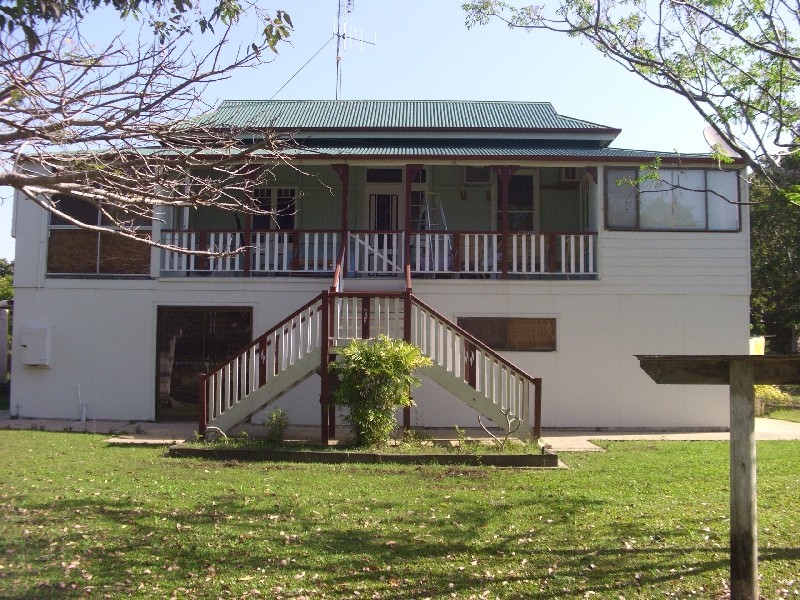 36 Francis Avenue, Booral QLD 4655
