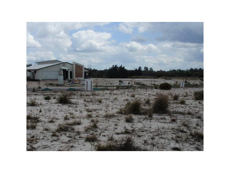 18 Eds Place, Burrum Heads QLD 4659