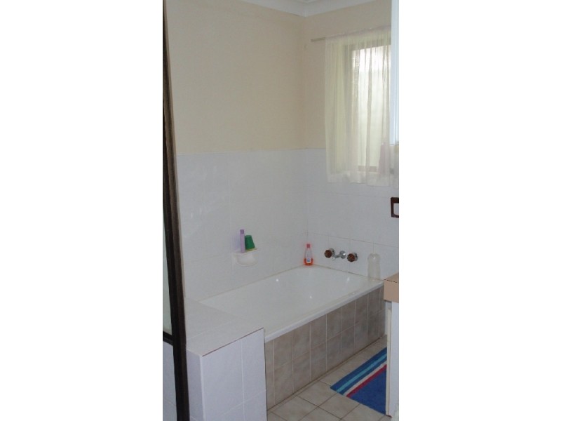 4/85 Miller Street, Urangan QLD 4655