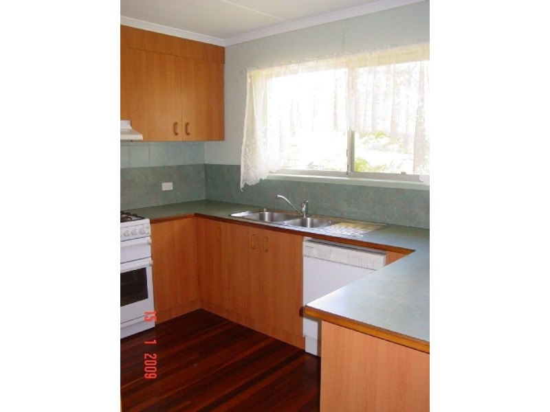 Point Vernon QLD 4655