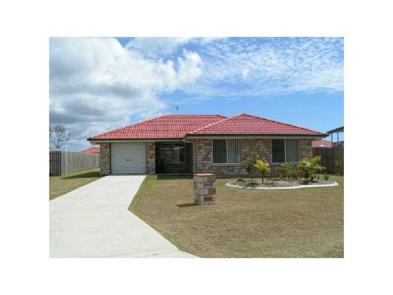 24 Bunya Court, Eli Waters QLD 4655