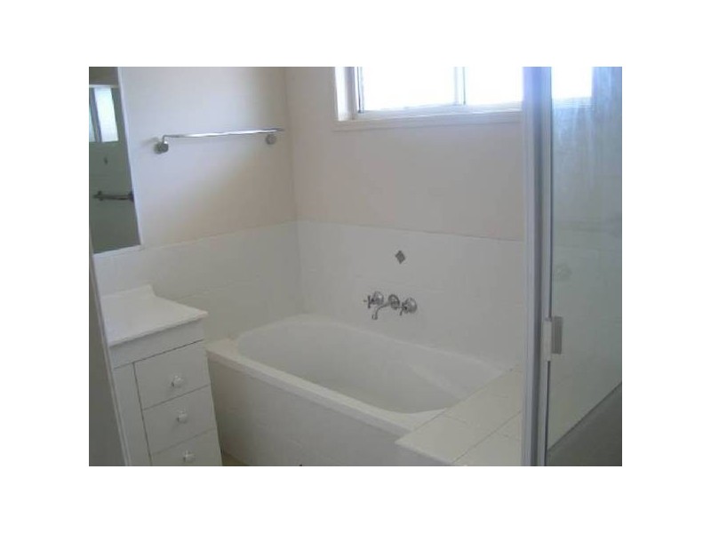 24 Bunya Court, Eli Waters QLD 4655