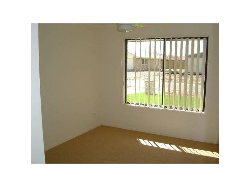 3 Kirton Road, Point Vernon QLD 4655